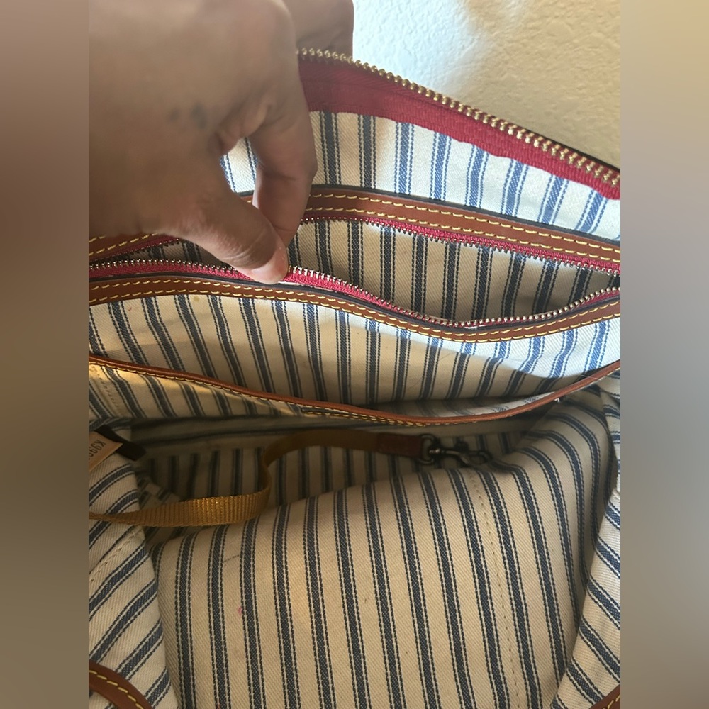 Dooney & Bourke Wayfarer Zip Tote Blue and Tan Classic - Picture 15 of 15